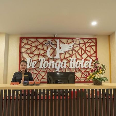 De'Tonga Hotel Medan Exterior photo