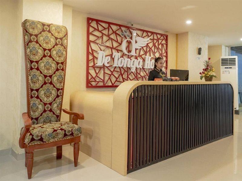 De'Tonga Hotel Medan Exterior photo