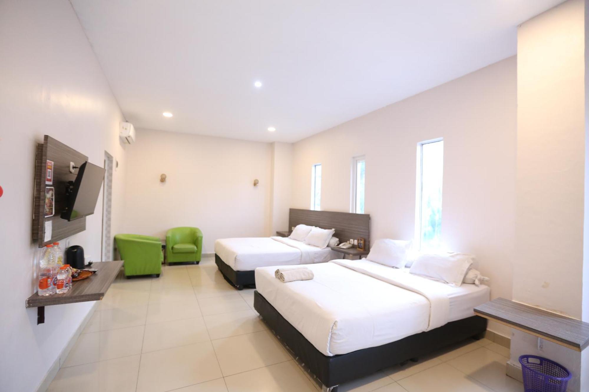 De'Tonga Hotel Medan Exterior photo