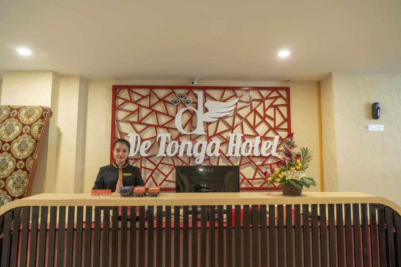 De'Tonga Hotel Medan Exterior photo