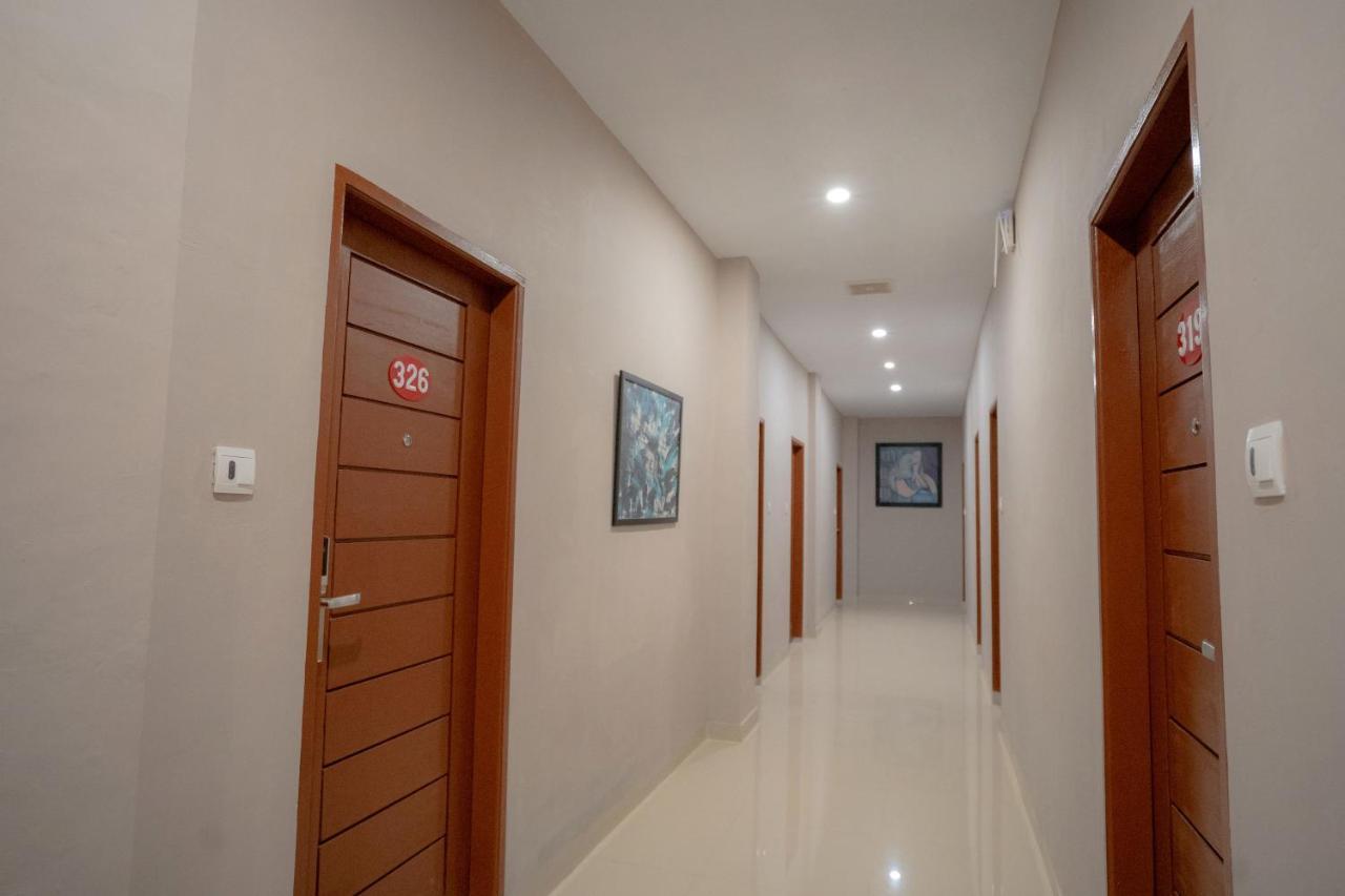 De'Tonga Hotel Medan Exterior photo